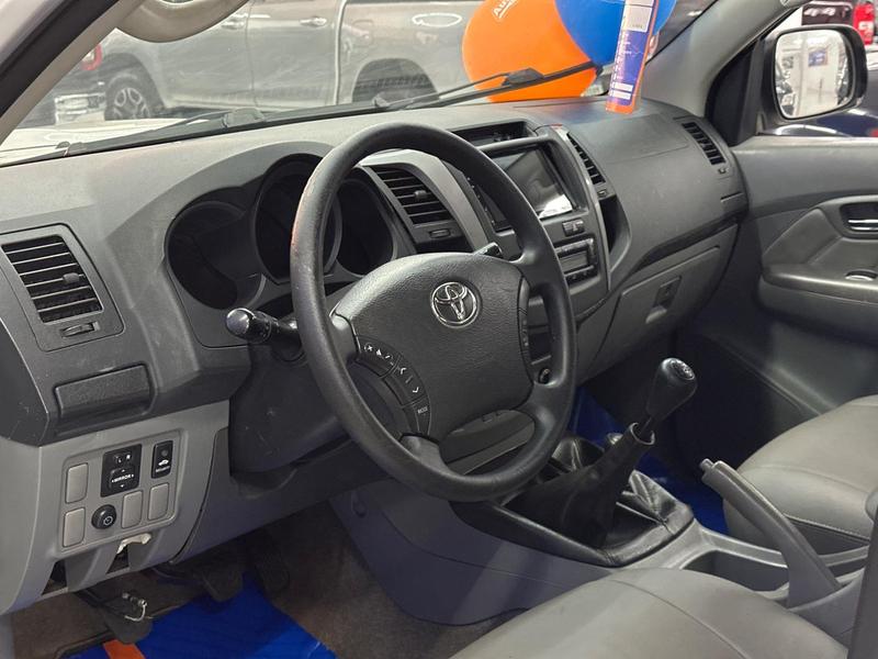 Toyota Hilux Cd4x4 Srv - foto 5