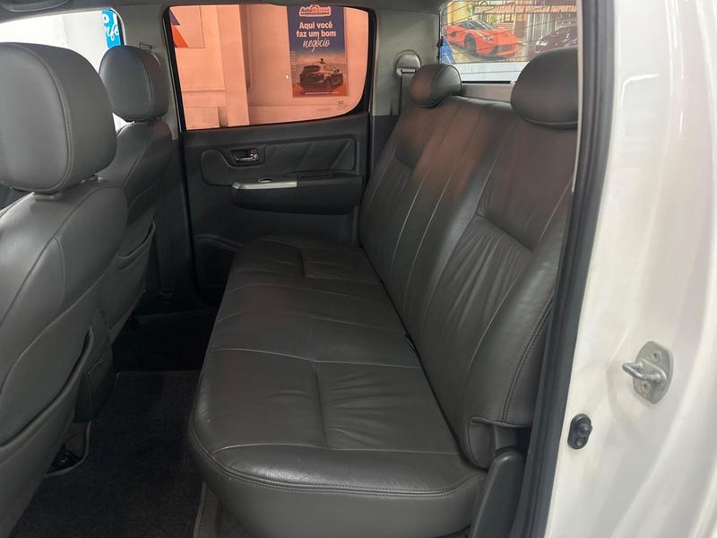 Toyota Hilux Cd4x4 Srv - foto 4