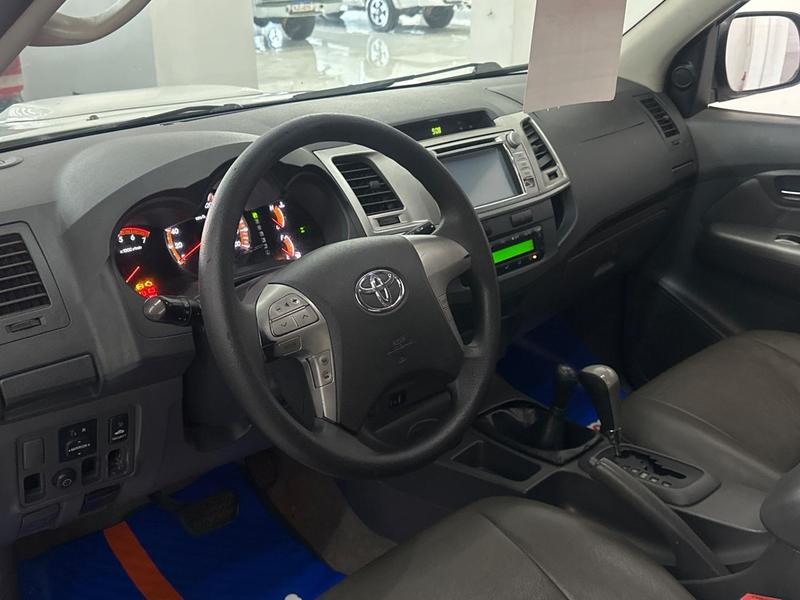 Toyota Hilux Cd4x4 Srv - foto 5