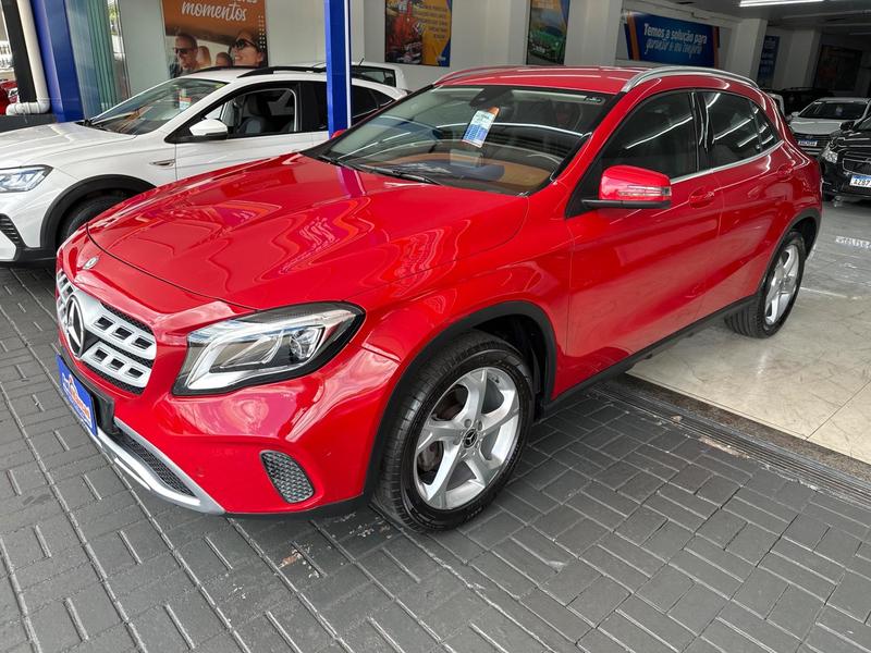 MERCEDES-BENZ GLA200FF