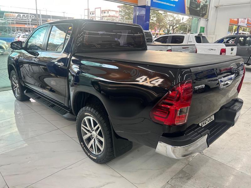 Toyota Hilux Cd 4X4 2.8 Diesel Mec. - foto 2