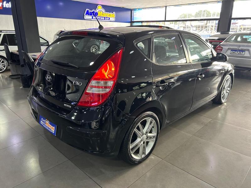 Hyundai i30 2.0 16V 145cv 5P Aut. - foto 2