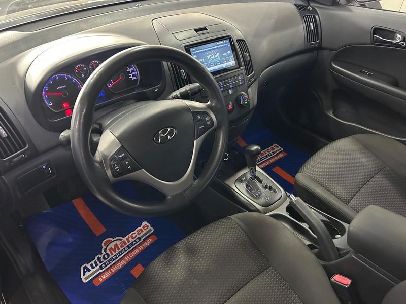Hyundai i30 2.0 16V 145cv 5P Aut. - foto 3