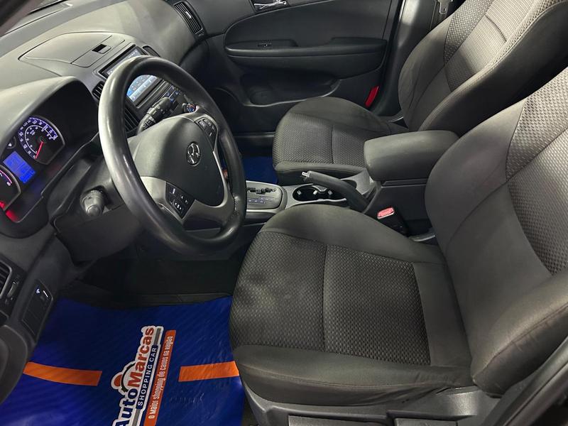 Hyundai i30 2.0 16V 145cv 5P Aut. - foto 5