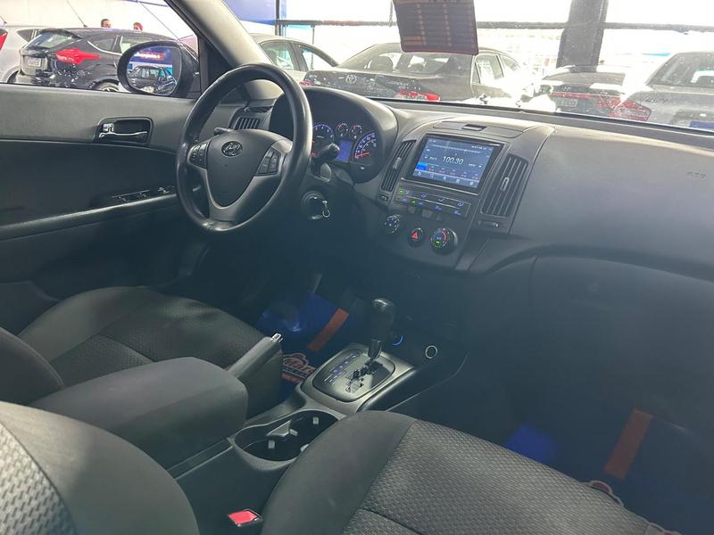 Hyundai i30 2.0 16V 145cv 5P Aut. - foto 7
