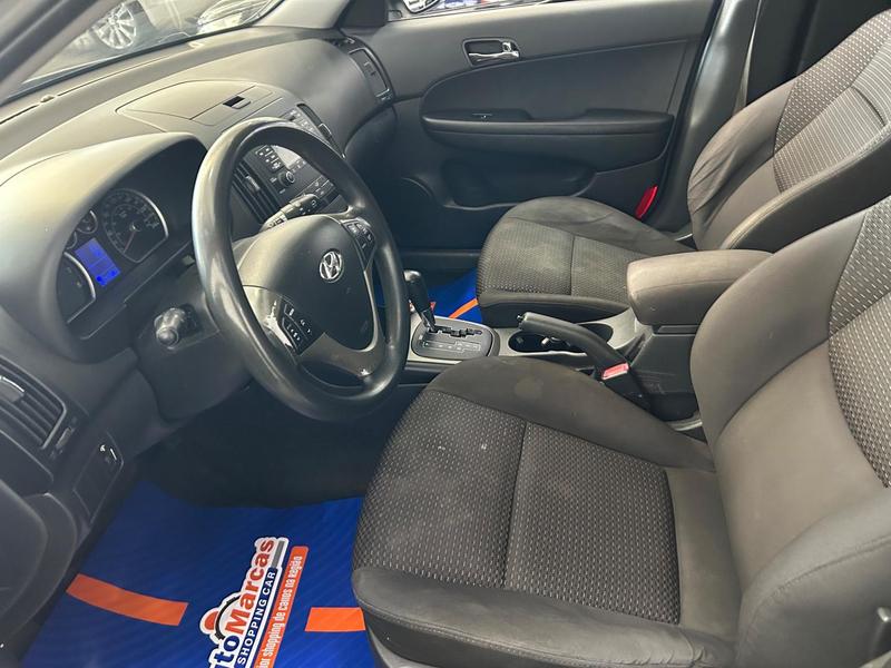 Hyundai i30 2.0 16V 145cv 5P Aut. - foto 5