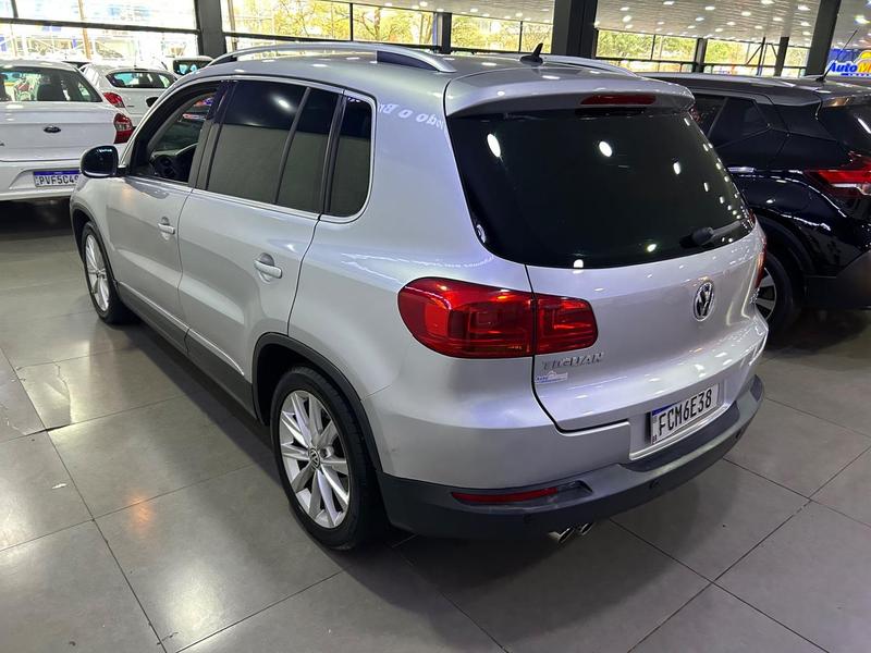 Volkswagen Tiguan 2.0 TSI - foto 2