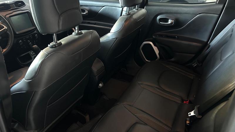 Jeep Renegade Sport 1.8 4X2 Flex 16V Aut. - foto 6