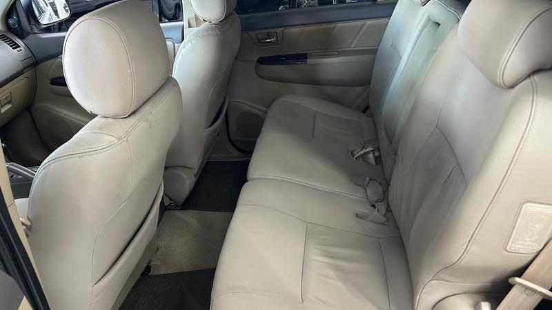 Toyota SW4 Srv D4 D 4X4 3.0 TDI Dies. Automático - foto 7