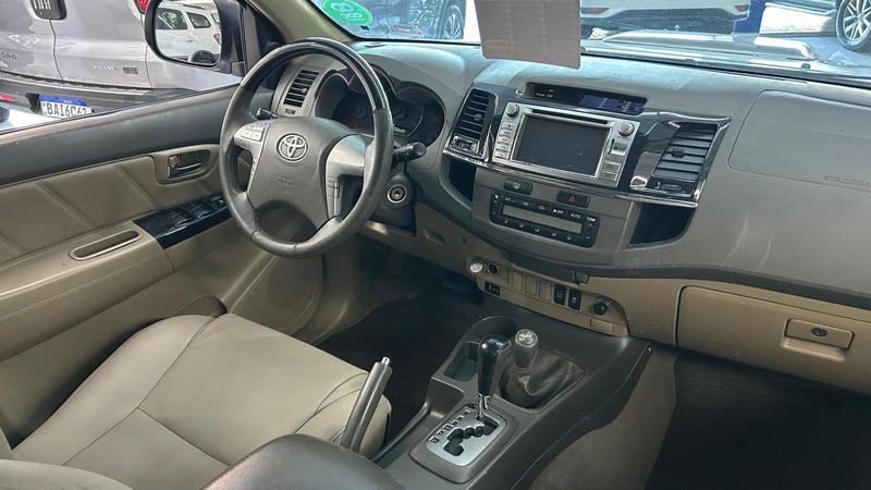 Toyota SW4 Srv D4 D 4X4 3.0 TDI Dies. Automático - foto 10