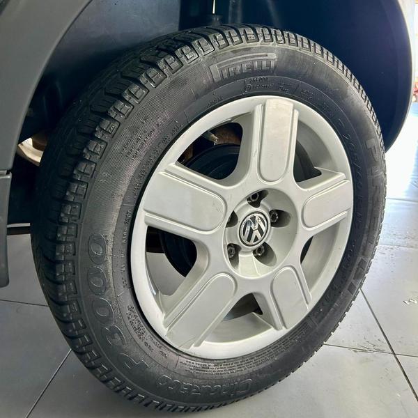 Volkswagen CrossFox 1.6 16V - foto 11