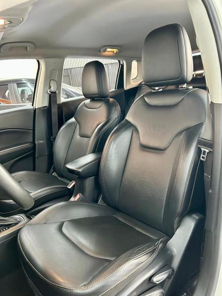 Jeep Compass Longitude 2.0 Flex Automático - foto 8