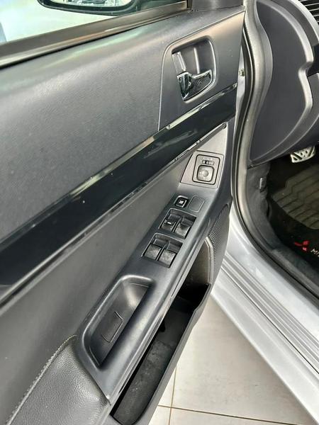 Mitsubishi Lancer 2.0 - foto 13
