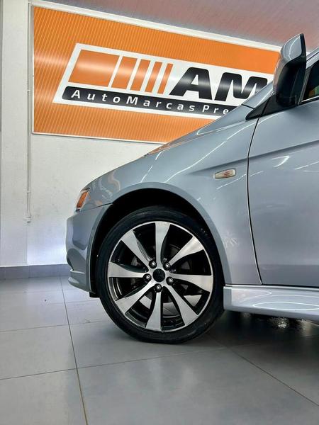 Mitsubishi Lancer 2.0 - foto 11
