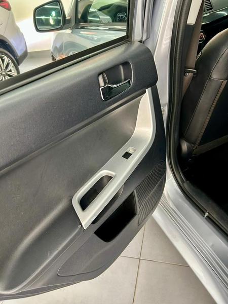 Mitsubishi Lancer 2.0 - foto 10