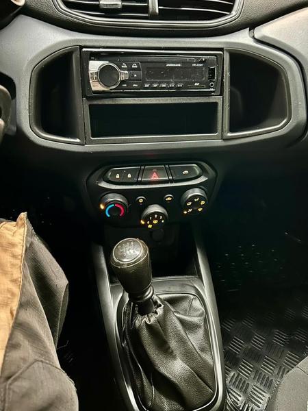 Chevrolet Onix Plus Joy Black - foto 9