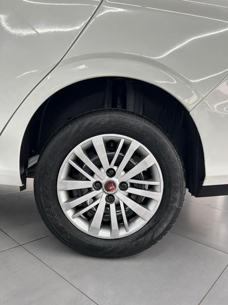 Fiat Cronos Drive 1.0 6V Flex - foto 9