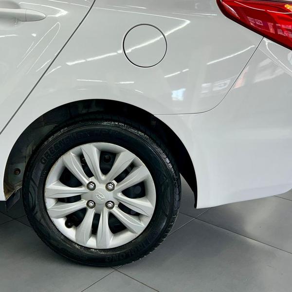 Hyundai HB20S 1.6 Comfort Plus 16V Flex 4P Automático - foto 11