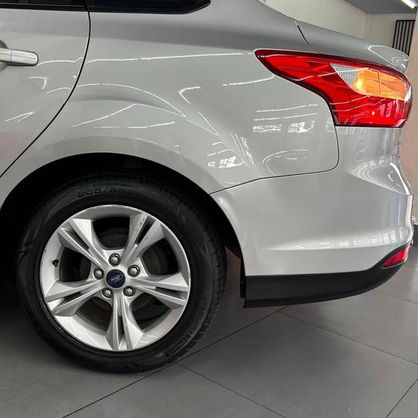 Ford Focus Sedan 2.0 Se Plus 16V Flex 4P Powershift - foto 18