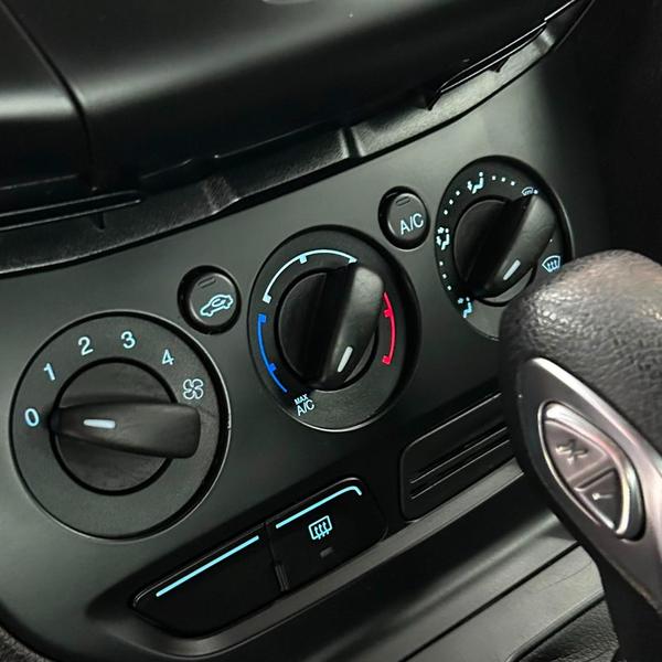 Ford Focus Sedan 2.0 Se Plus 16V Flex 4P Powershift - foto 8