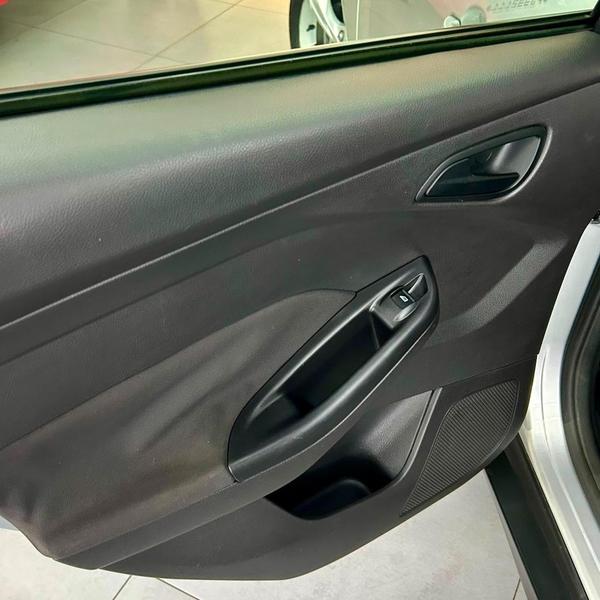 Ford Focus Sedan 2.0 Se Plus 16V Flex 4P Powershift - foto 16