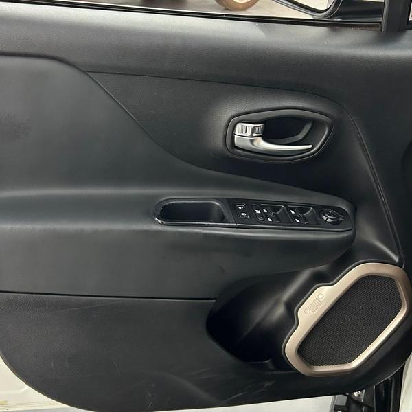 Jeep Renegade Longitude 2.0 Tb Diesel 4X4 Automático - foto 17
