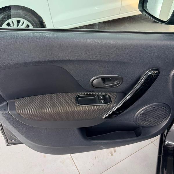 Renault Sandero S Edition Flex 1.0 12V 5P Mec - foto 19