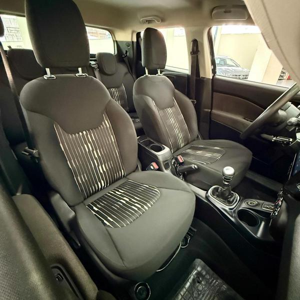 Fiat Toro Freedom 2.0 16V 4X4 Tb Diesel Mec. - foto 14