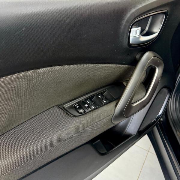 Fiat Toro Freedom 2.0 16V 4X4 Tb Diesel Mec. - foto 15