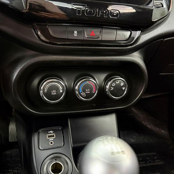 Fiat Toro Freedom 2.0 16V 4X4 Tb Diesel Mec. - foto 11
