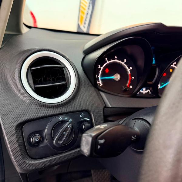 Ford Fiesta 1.6 Sel Hatch 16V Flex 4P Powershift - foto 7