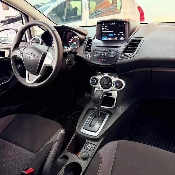 Ford Fiesta 1.6 Sel Hatch 16V Flex 4P Powershift - foto 4