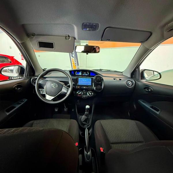 Toyota Etios Hb X 13l Mt - foto 4