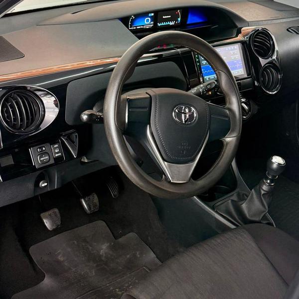 Toyota Etios Hb X 13l Mt - foto 6