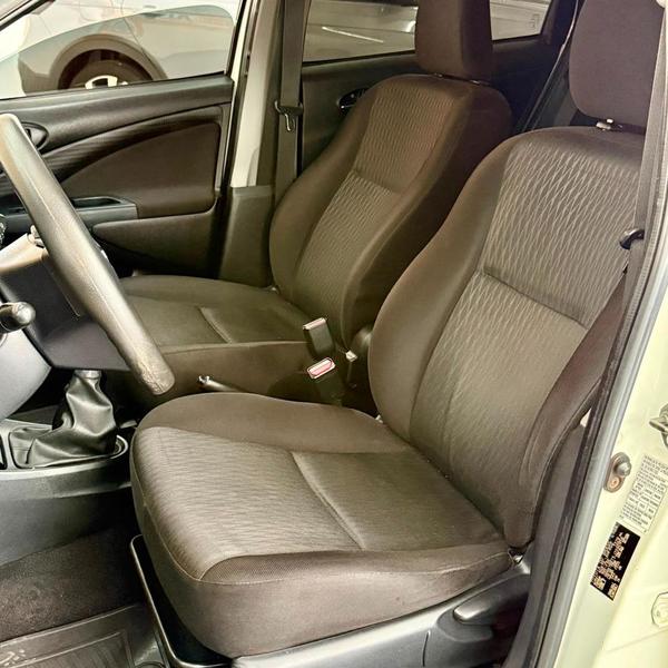 Toyota Etios Hb X 13l Mt - foto 11