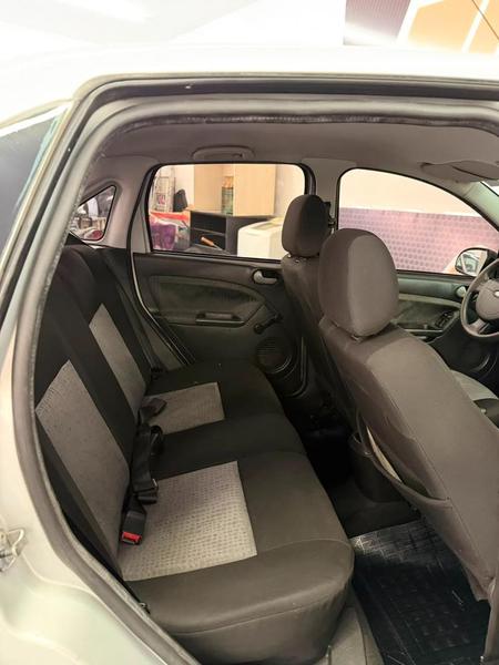 Ford Fiesta Sedan 1.6 8V Flex 4P - foto 5