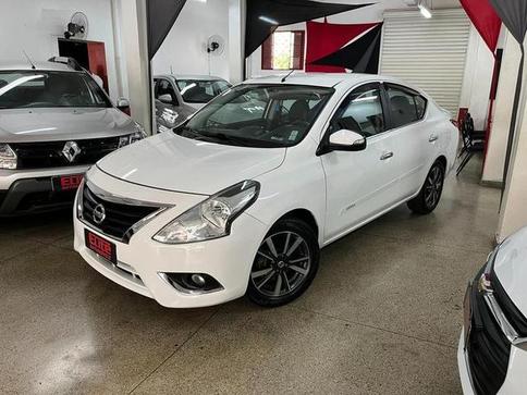 NISSAN VERSA 16SL CVT