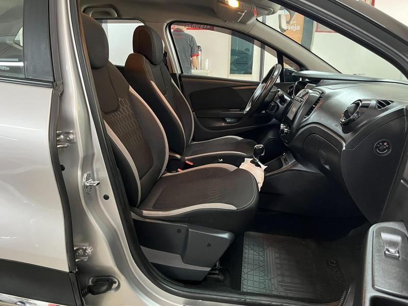 Renault Captur Zen 1.6 16V Flex 5P Aut. - foto 13