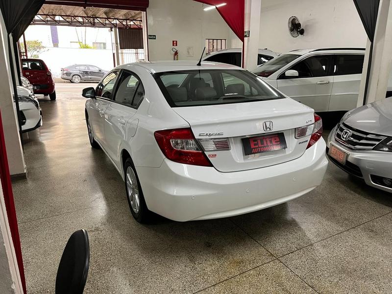 Honda Civic Lxs At - foto 4