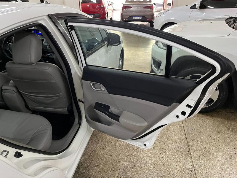 Honda Civic Lxs At - foto 8