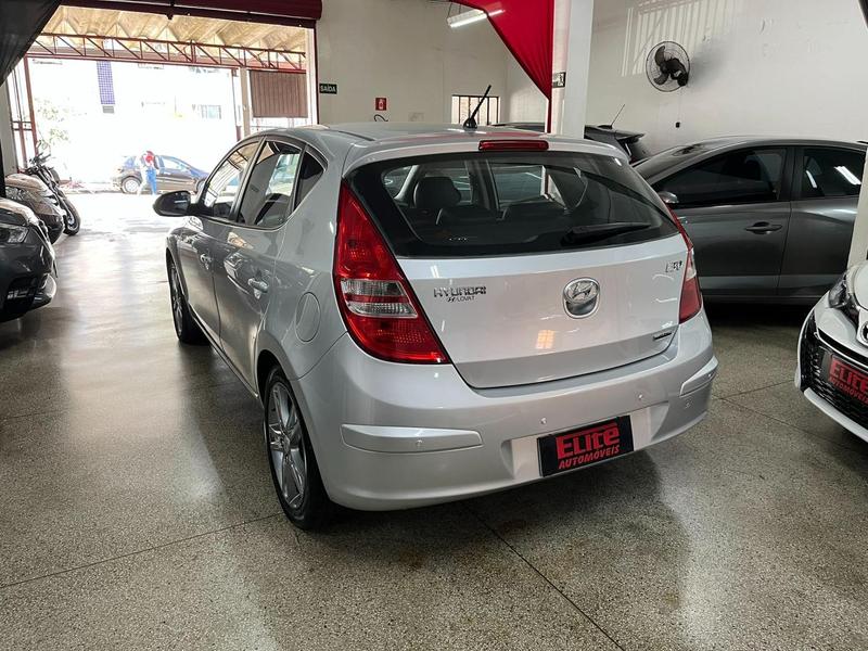 Hyundai i30 2.0 16V 145cv 5P Mec. - foto 4