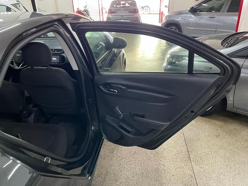 Chevrolet Onix 14mt LT - foto 8