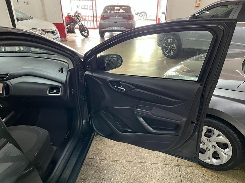 Chevrolet Onix 14mt LT - foto 12