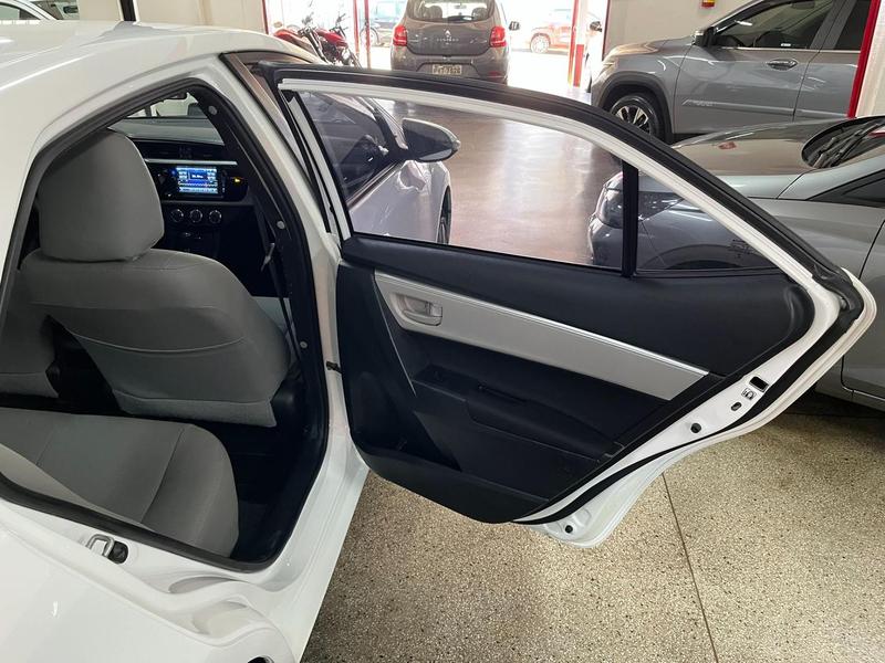 Toyota Corolla Gli18 CVT - foto 8