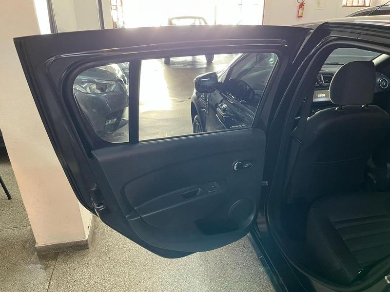 Renault Sandero Int 1.6 CVT - foto 10