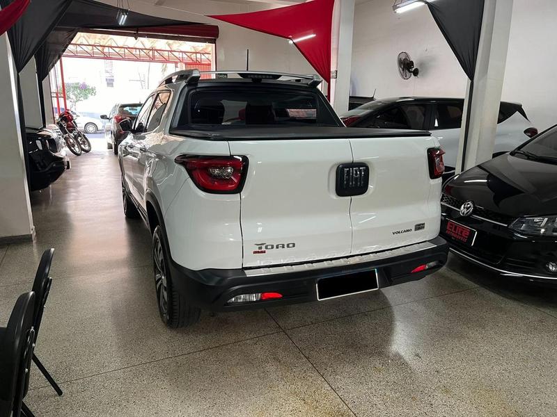 Fiat Toro 13 Turbo 270 Flex Volcano - foto 4