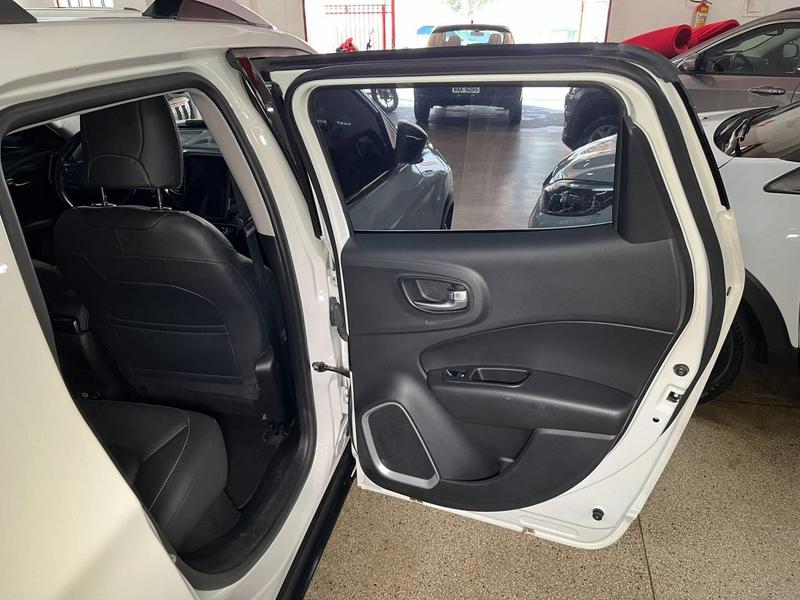Fiat Toro 13 Turbo 270 Flex Volcano - foto 8