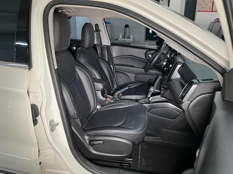 Fiat Toro 13 Turbo 270 Flex Volcano - foto 13