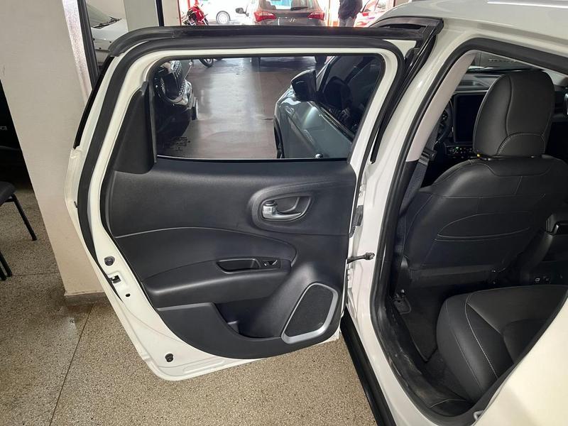 Fiat Toro 13 Turbo 270 Flex Volcano - foto 10
