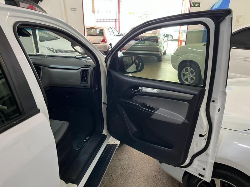 Chevrolet S10 LTZ - foto 12